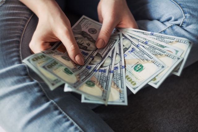 デュアルライフってお金かかる？費用や支援制度を解説